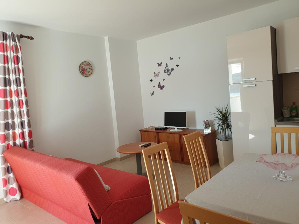 Apartmani I Sobe Jusic ราบ ภายนอก รูปภาพ